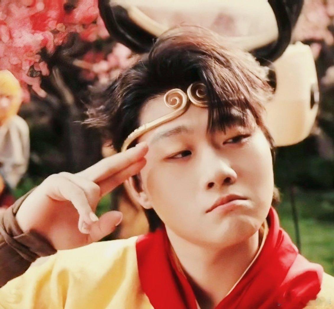 世子之争让高超急眼了  世子之争名场面来了！高越羡慕到眼红的模样太有戏，俩兄弟为