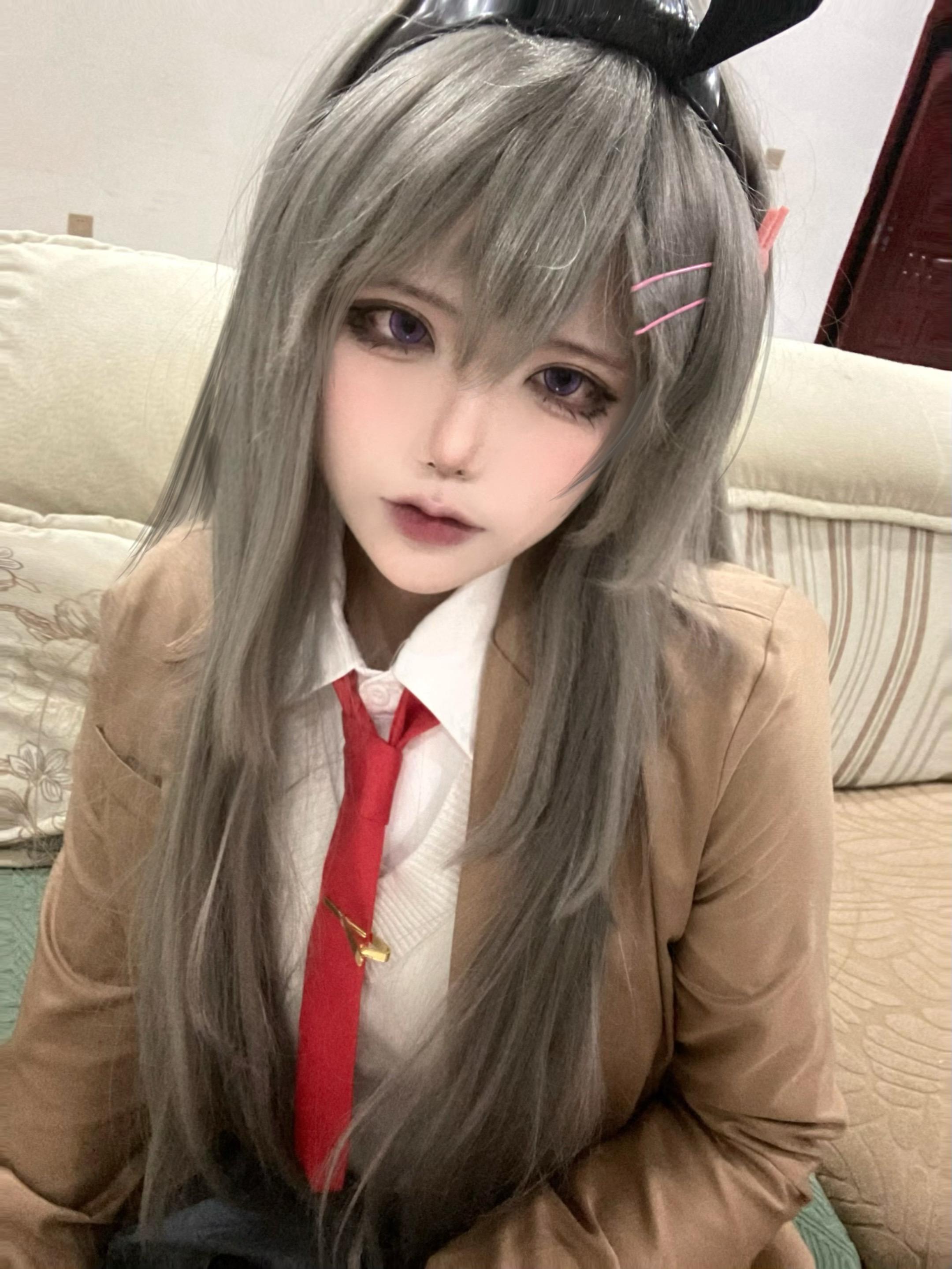 感觉樱岛里面有麻衣在爬。