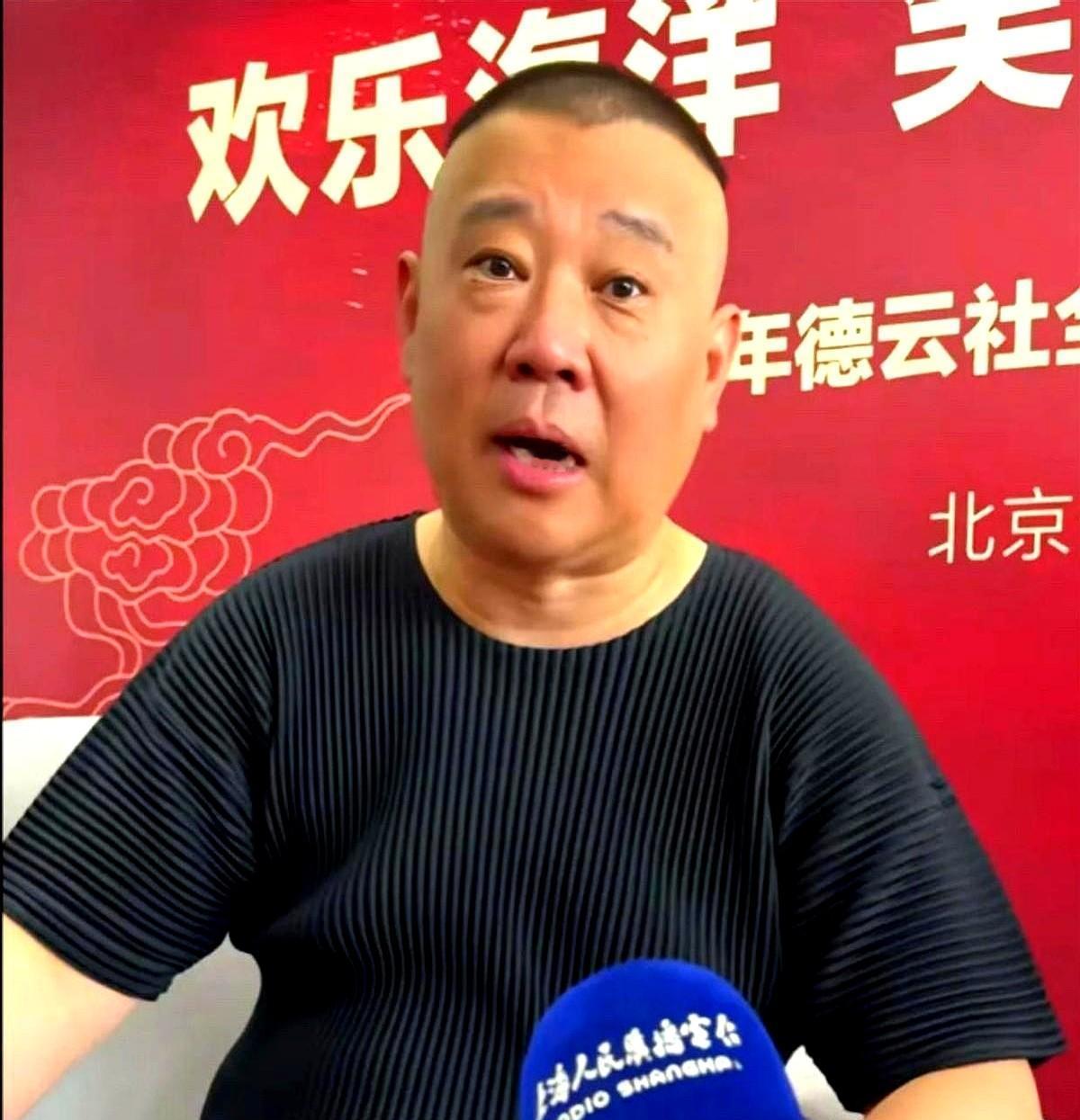 郭麒麟拍戏火了，郭汾瑒快板炸场了。
一个上荧幕，一个站舞台，爹没逼兄弟走同一条路