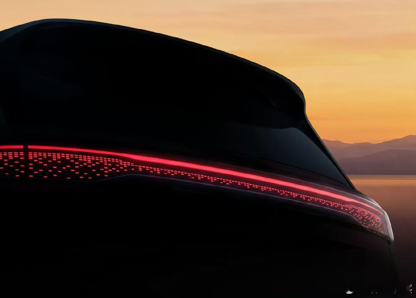 奕境x9首批搭载华为乾崑ads5以前车圈命名看BBA，用7系8系定基调。现在新能