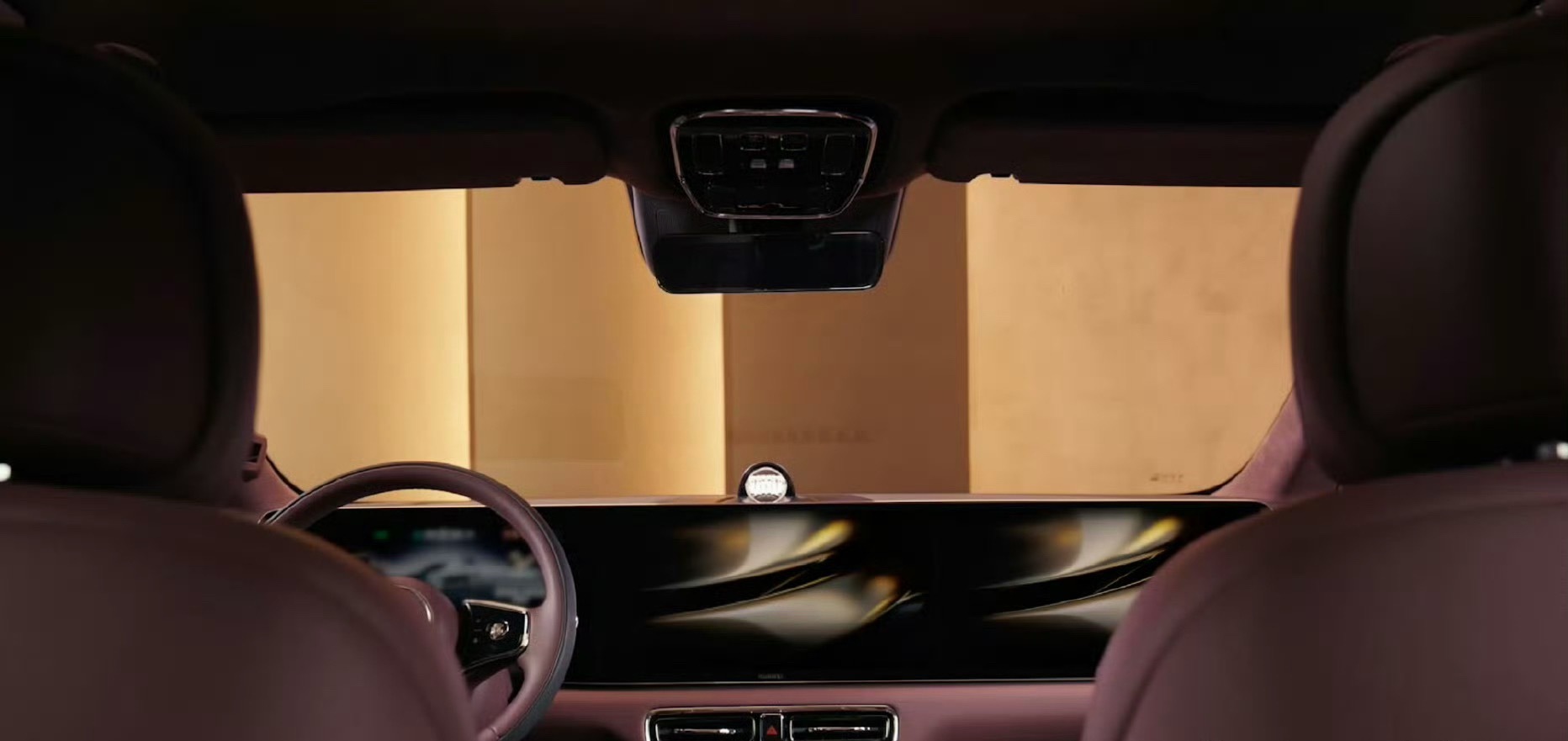 赵长江称MPV配备旋转座椅或成刚需从此告别被动适应车辆的时代，智界V9把空间主动