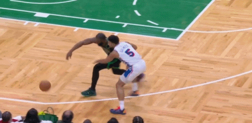 杰伦布朗遇到硬茬了
格莱姆斯今天真是76人逆转赢球的大功臣，称得上真正的板凳匪徒