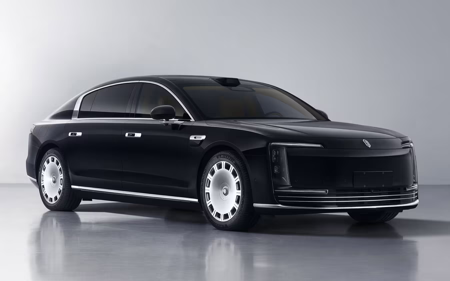 鸿蒙智行的尊界S800要首发全新一代激光雷达了，这款雷达还是全球量产里线束最高的