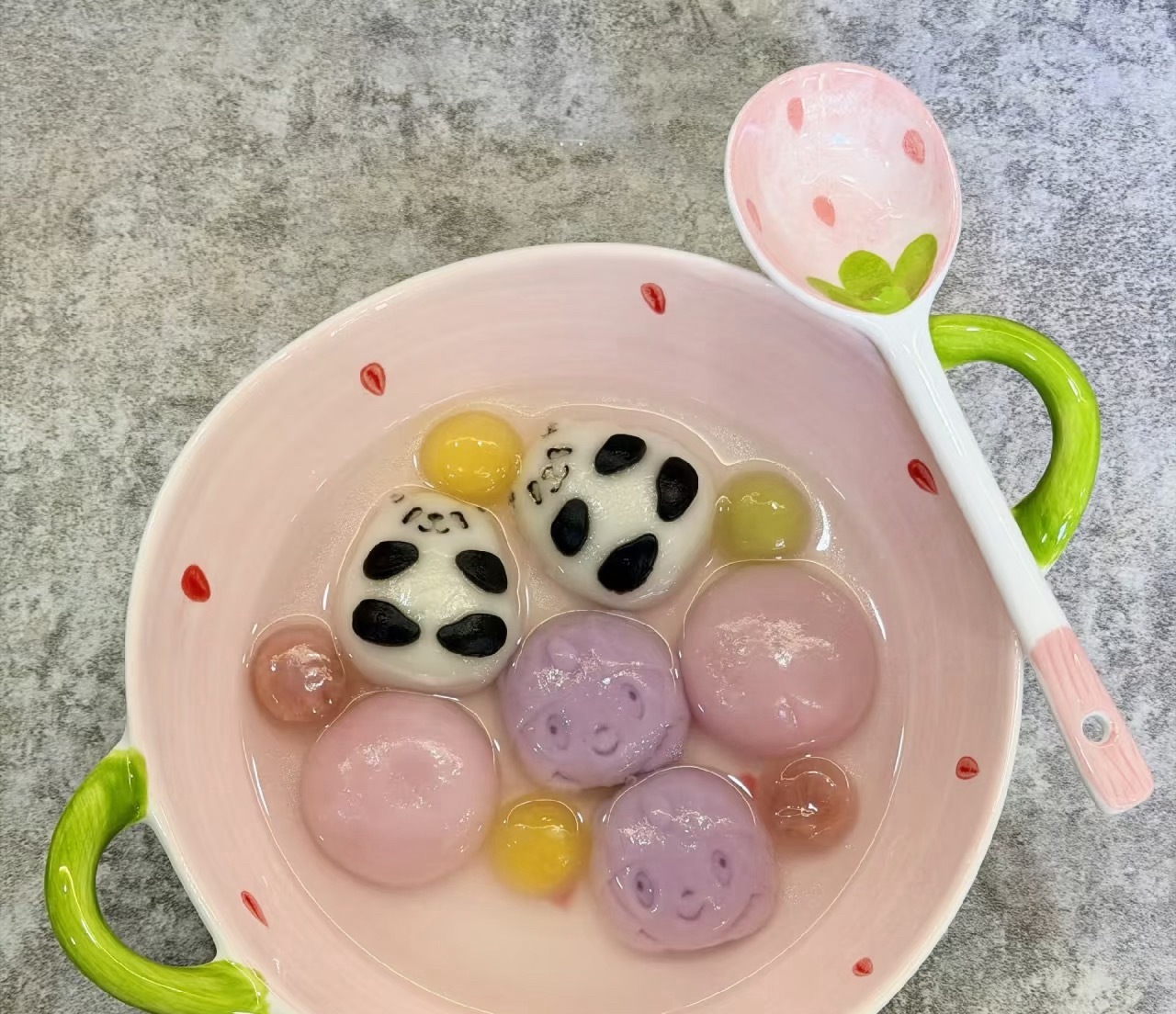 檀健次同款汤圆碗已售罄，商家已开启预售，小炭火购买力👍