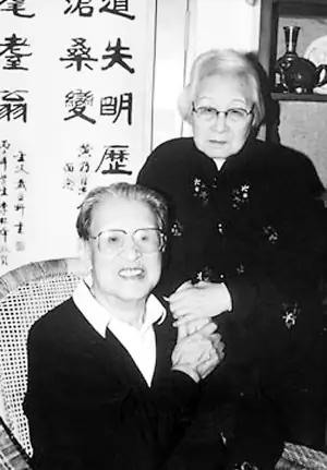 他是元帅的儿子，却接连被三任妻子抛弃，双目失明却改写中国几代人命运，就连毛主席都