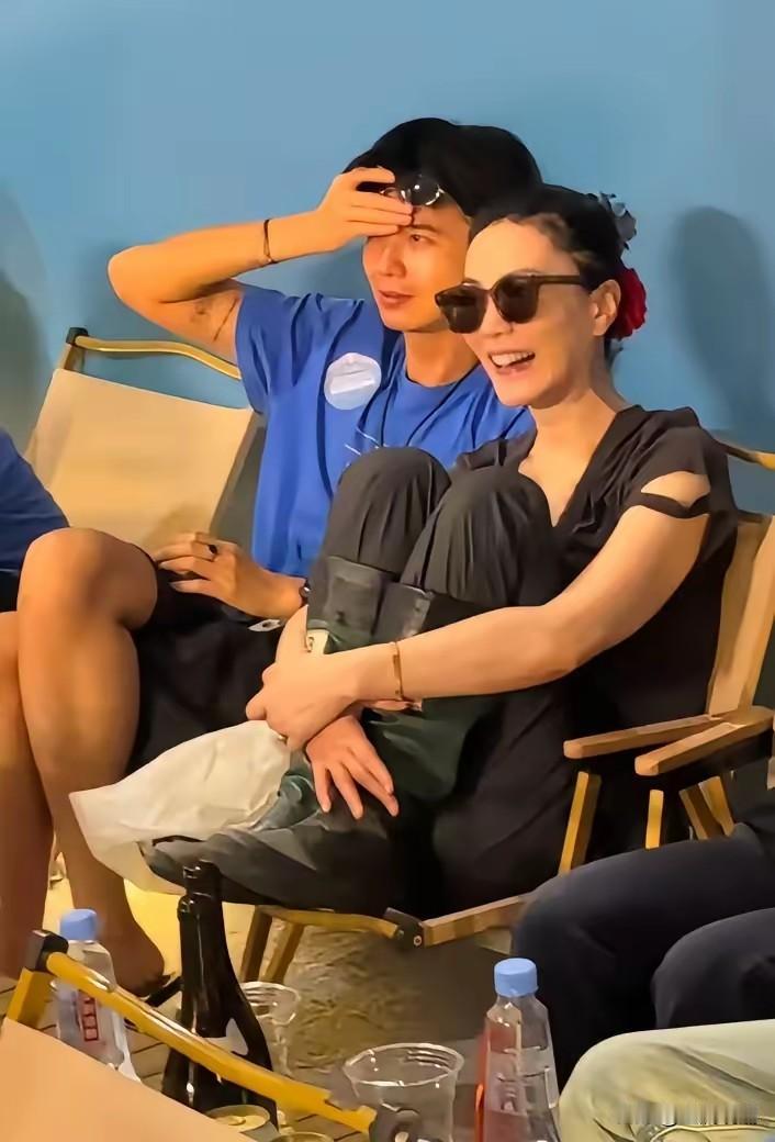 王菲有谢霆锋陪伴身边，为什么还要一个男闺蜜？

男闺蜜充当什么角色？情感倾诉，还