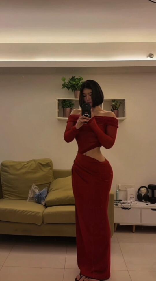 女人就该多穿红色 喜庆