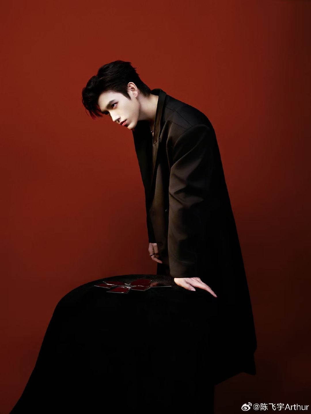 陈飞宇让迪丽热巴心动值129 白日提灯剧组做客你好星期六 陈飞宇抚摸迪丽热巴头发