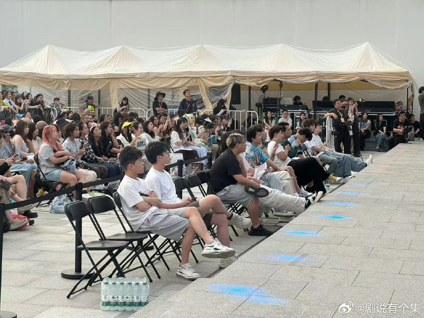 老乡杯四强DYG进了三个四强DYG进了三个不愧是老牌强队阵营，三支队伍突围成功，