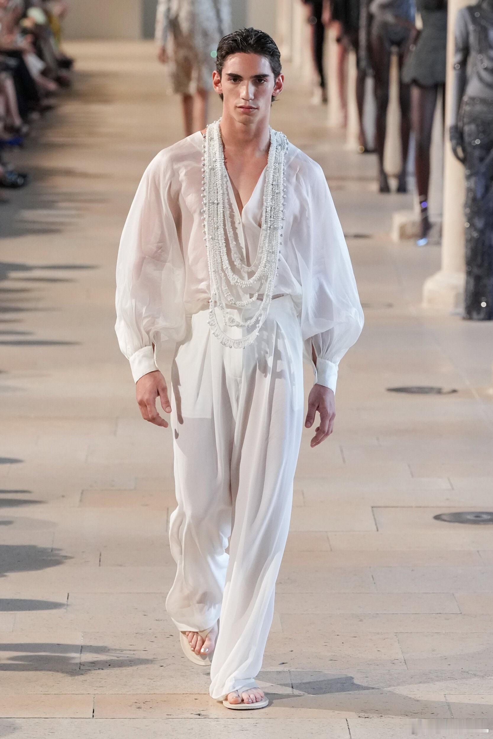 Rahul MishraFall Winter 2026 Haute Coutu