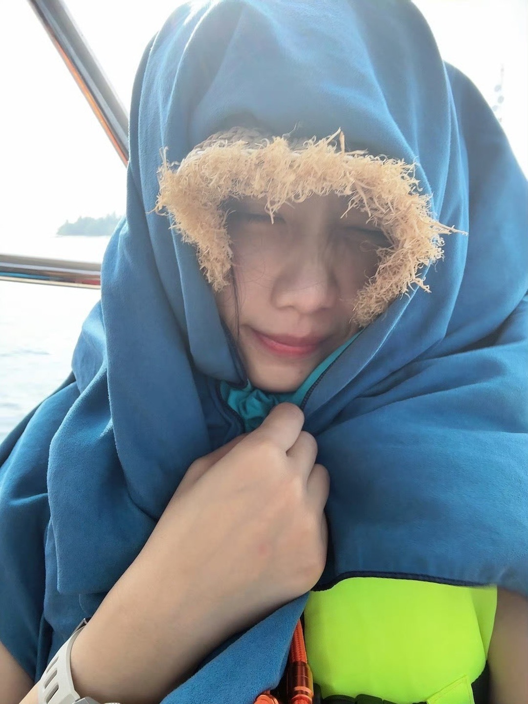 原来春天更容易被晒黑家人们一年四季都要做好防晒，自从上次一下午被晒出分界线后（图