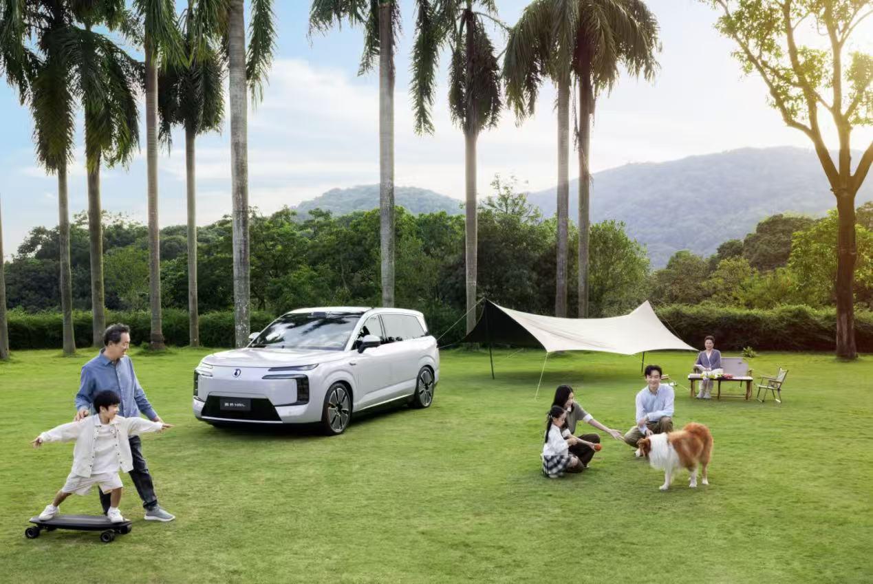 腾势N8L官宣10月28日上市
早前腾势发布过预售价格，31.98万起步
标配易