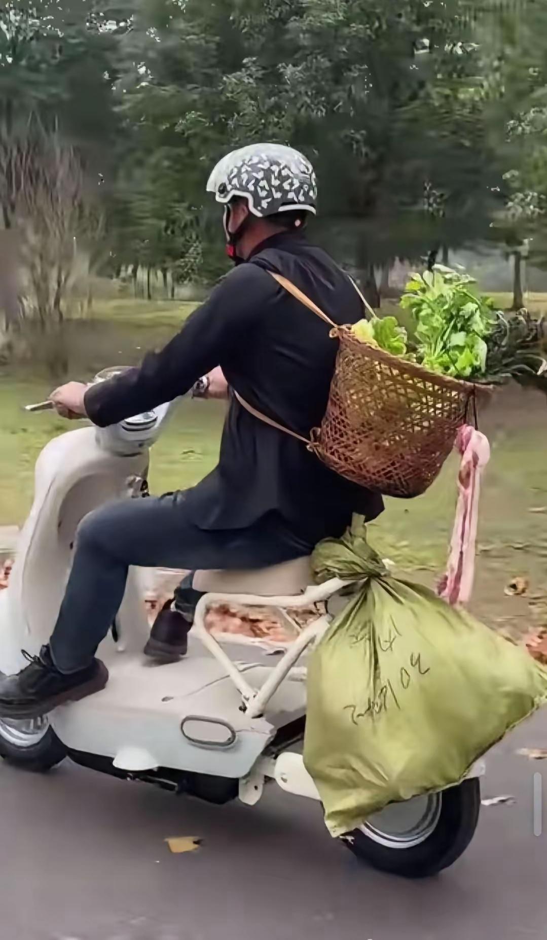 新国标电动车一上线就被疯狂吐槽。实用性方面，它简直是“灾难”。新车体型瘦了，除座