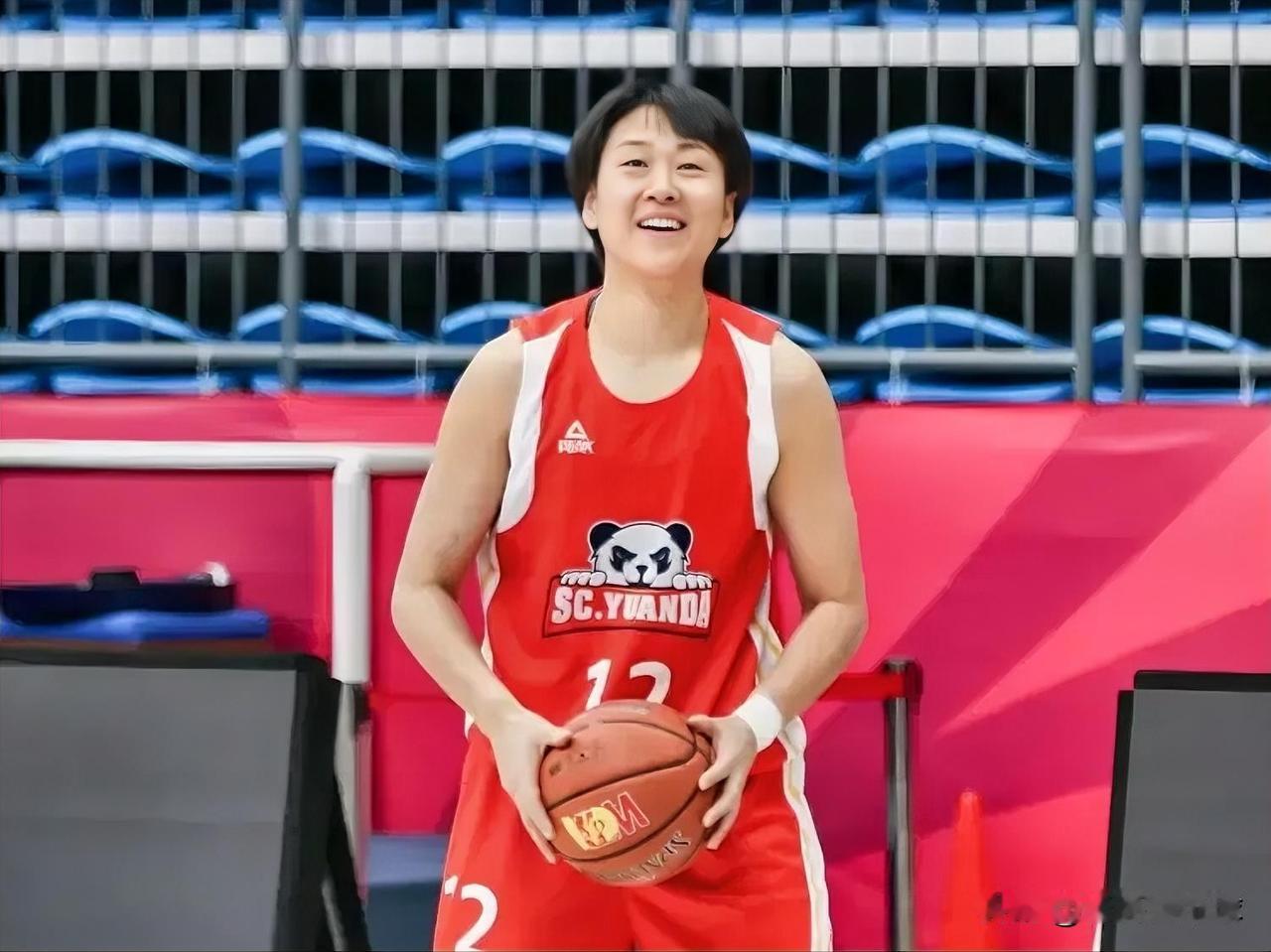 全运会女篮决赛四川68：74广东，四川女篮虽然输了，但老将高颂值得敬佩，没有她早