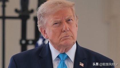 美国总统特朗普在接受《金融时报》采访时表示，美国只为乌克兰的和平而奋斗，而不是武