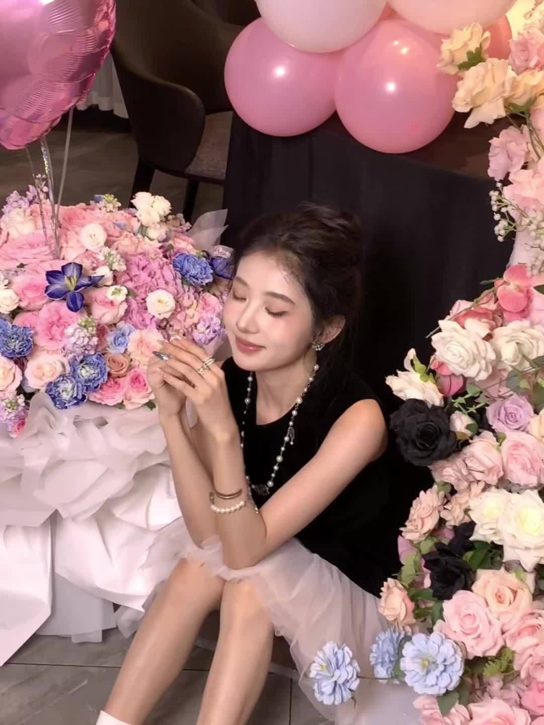 保护花蕞好的方式是不让花枯萎 