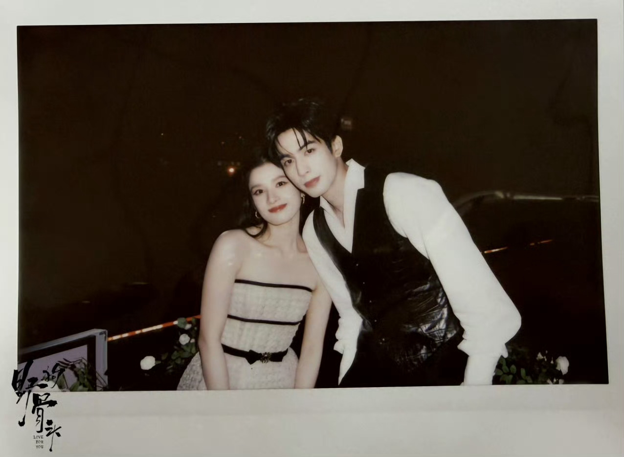 别吵吵了～啊啊啊啊所以野狗骨头到底什么时候播！！这部剧真的吊了我好久了！！伪骨科