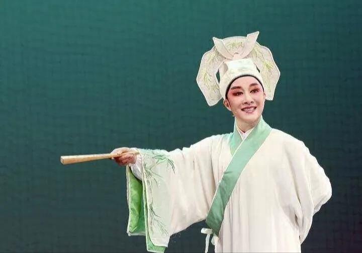 浙江小百花又要重点新排《大观园》了
茅威涛是要把上越最经典的《梁山伯与祝英台》《