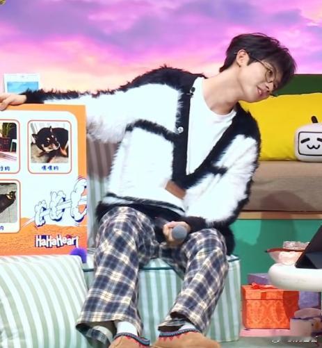 马嘉祺生日直播生日快乐，马嘉祺！愿你的未来充满无限的可能，勇敢去探索，永远怀揣梦