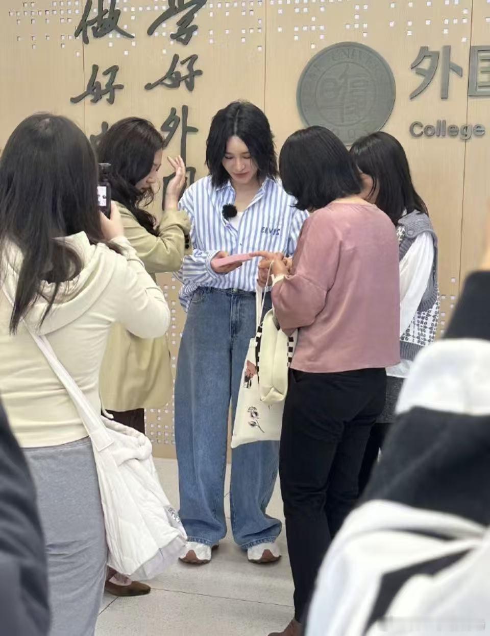 啊啊啊啊啊你早说在复🥚能偶遇尚雯婕啊，早知道我也考了（）王濛想要的鼓励式教育尚