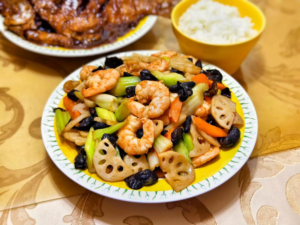 晚饭，吃了嘛？吃的嘛？
#秋日生活打卡季# #家常美食#