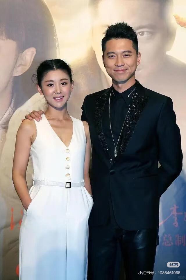 王雷、李小萌近况
 
二人相恋21年，结婚13年，圈内少有的零绯闻实力派夫妻，育