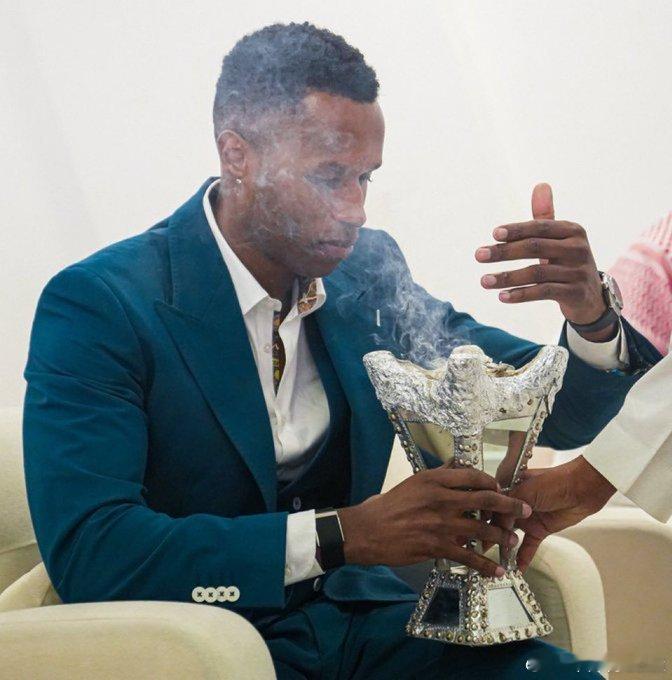 C罗和利雅得 萨阿德·苏拜伊（前利雅得胜利法务）:塞梅多和西芒已就三项海外交易达