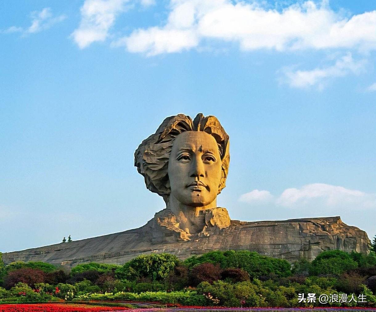 想了好久，准备去趟长沙，计划坐绿皮火车去，经济实惠，到长沙后坐地铁、旅游景点门票