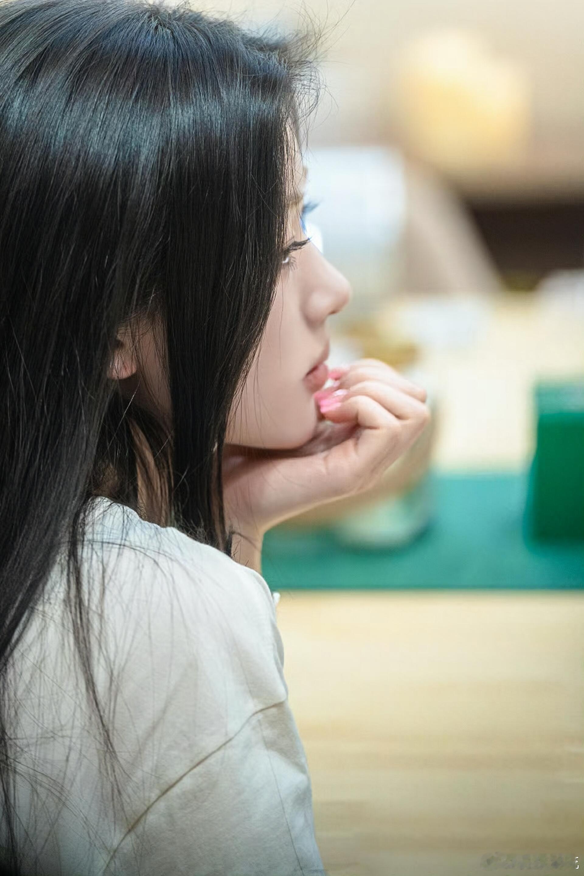 吴彤以为单依纯录的demo是AI国乐无双 谁懂啊！单依纯清简录制的demo完美到