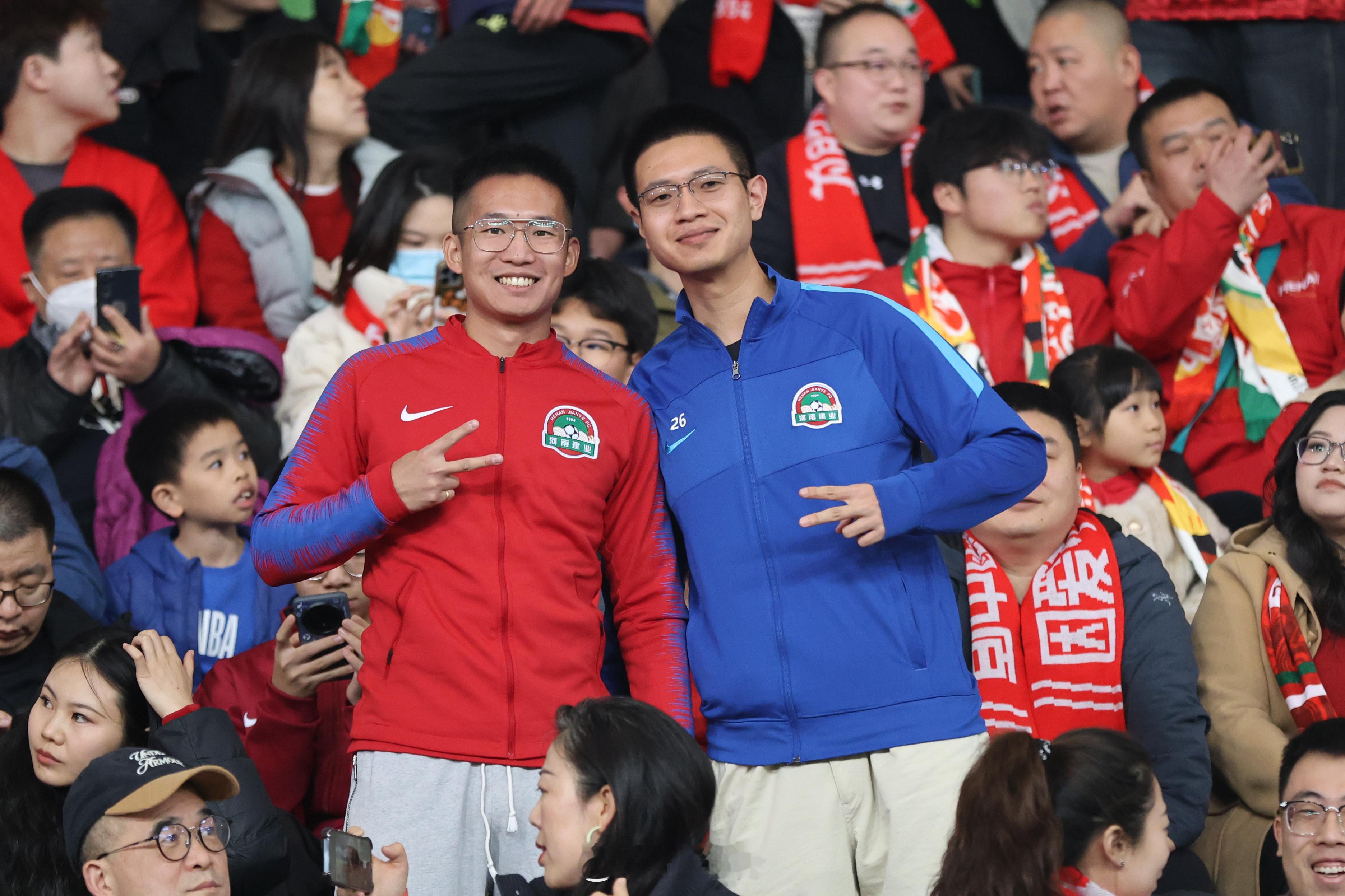 感谢李老师拍的人生照片，也是昨天最开心的事儿~足协杯河南队北京国安vs河南队 苏