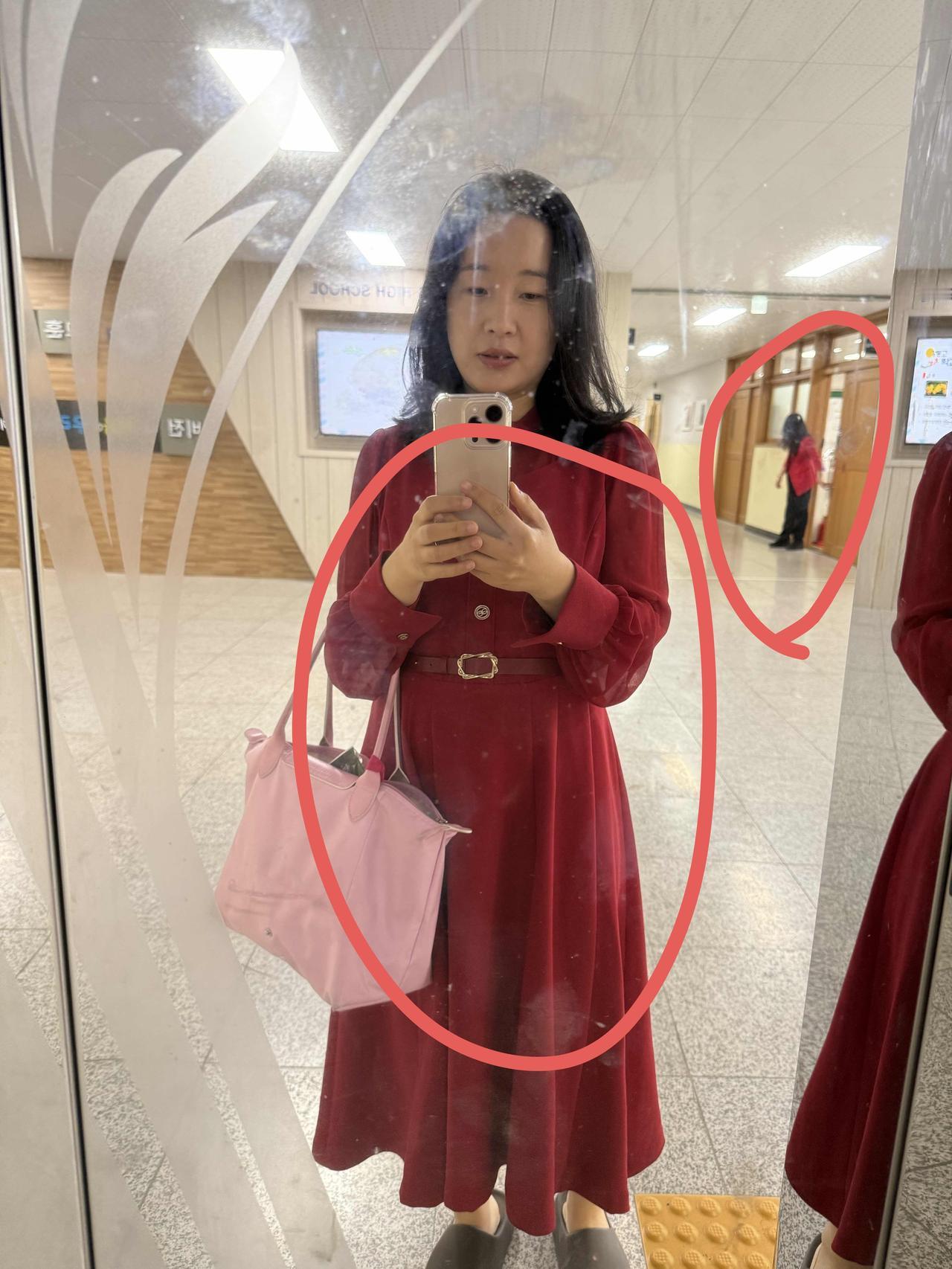 由美没更新视频，到底在忙什么呢？
哈哈大家好！昨天中国国际学校来韩国访问[玫瑰]