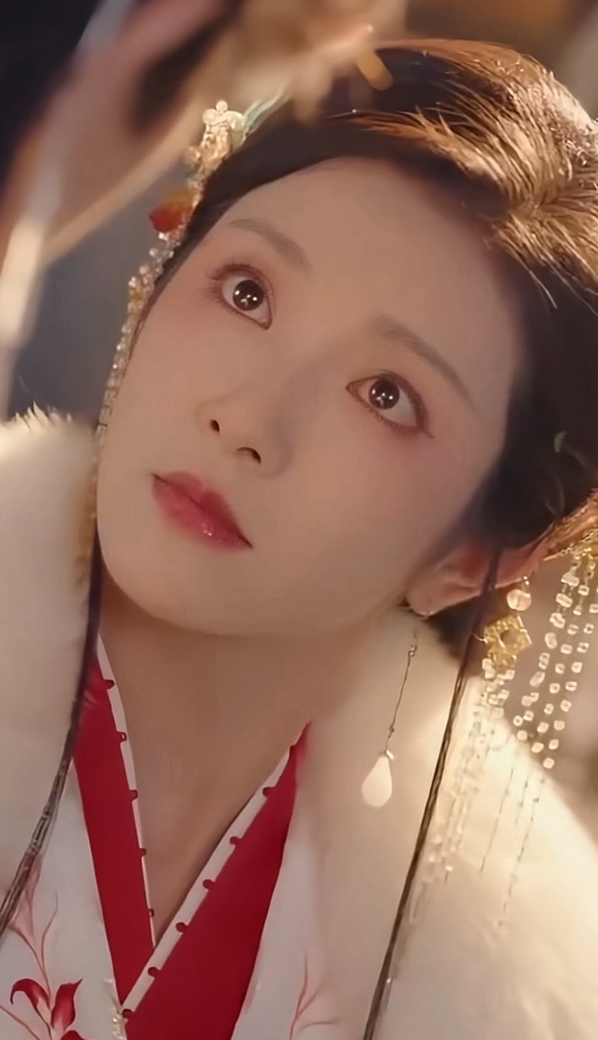 这个演员有点像前女友啊 ​​​