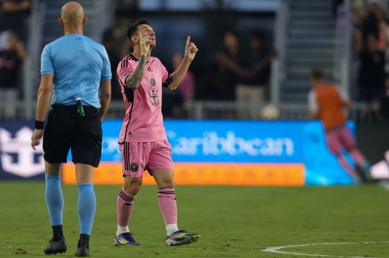 全场比赛结束，迈阿密国际3比3圣路易斯城，三度落后三次扳平！梅西、阿尔巴、苏亚雷