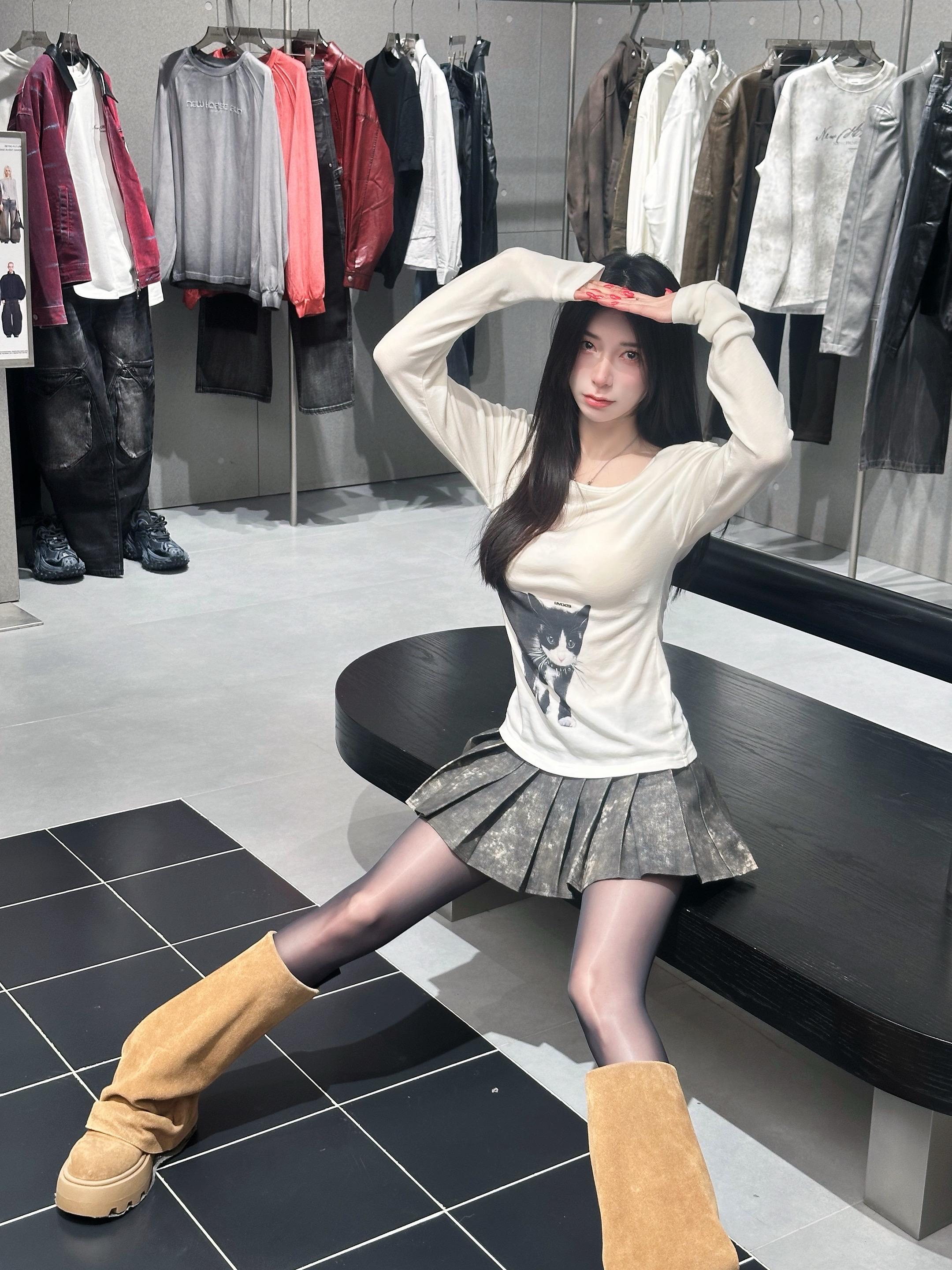 甜酷辣妹已就位。