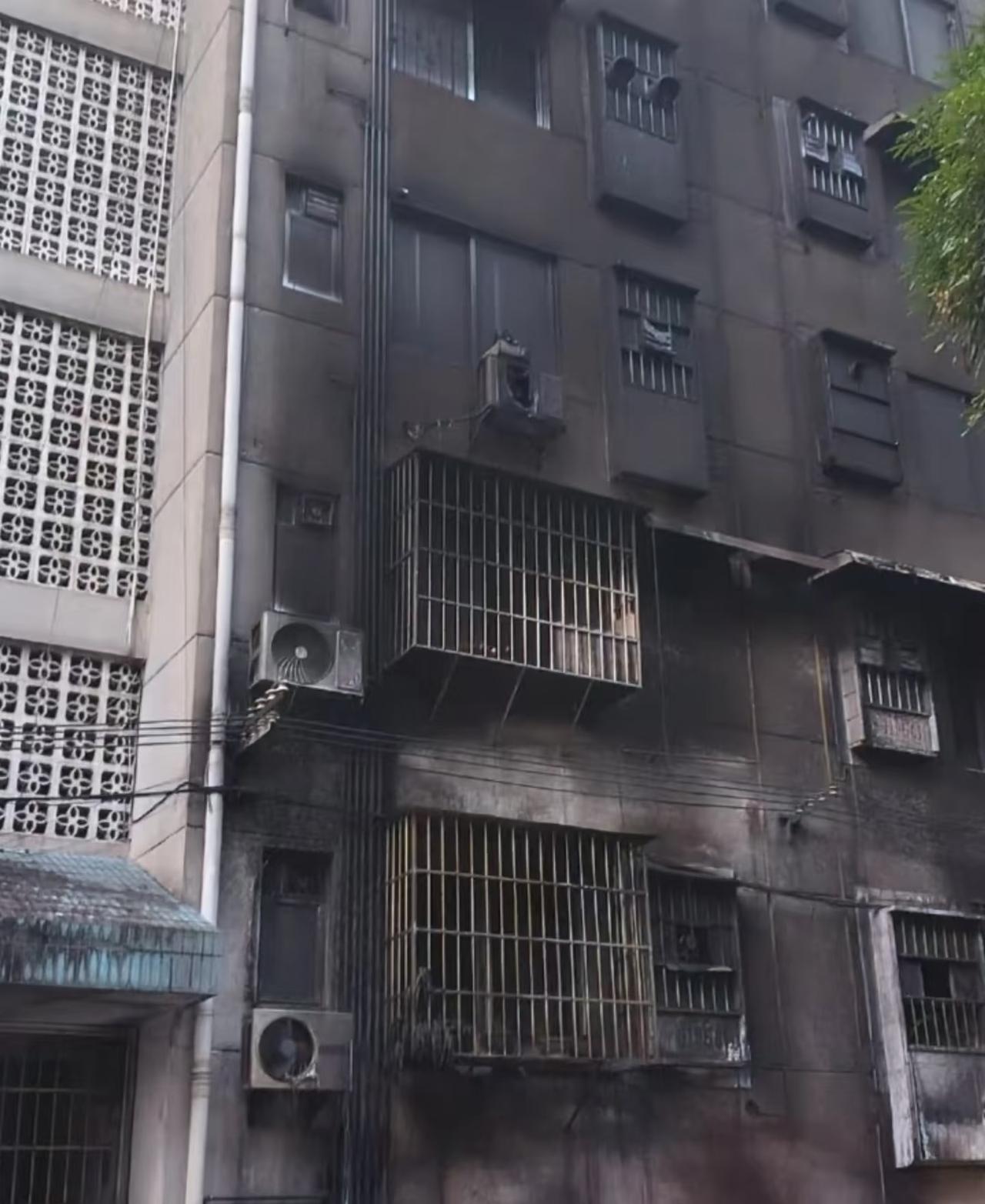 天呐江南区这是咋了

二区已经是养老社区了吗？那么多天了硬是没有刷到一个视频全是