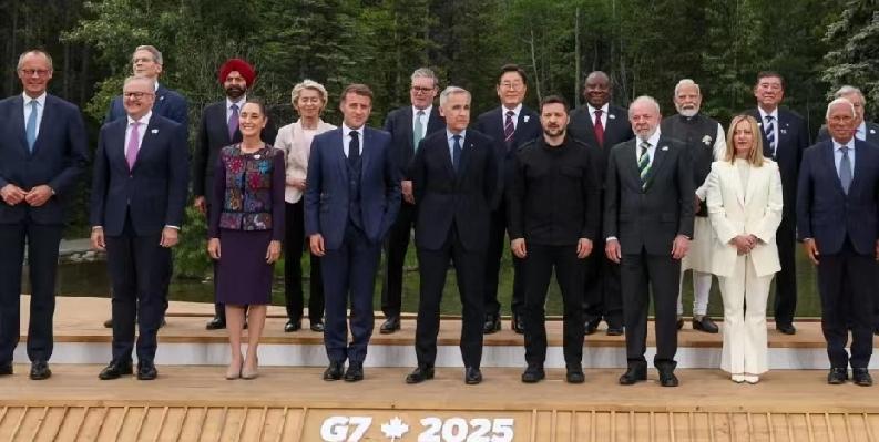 美以空袭伊朗第三天，西方盟友吵翻了，没人说一样的话。

霍尔木兹海峡封了，14个