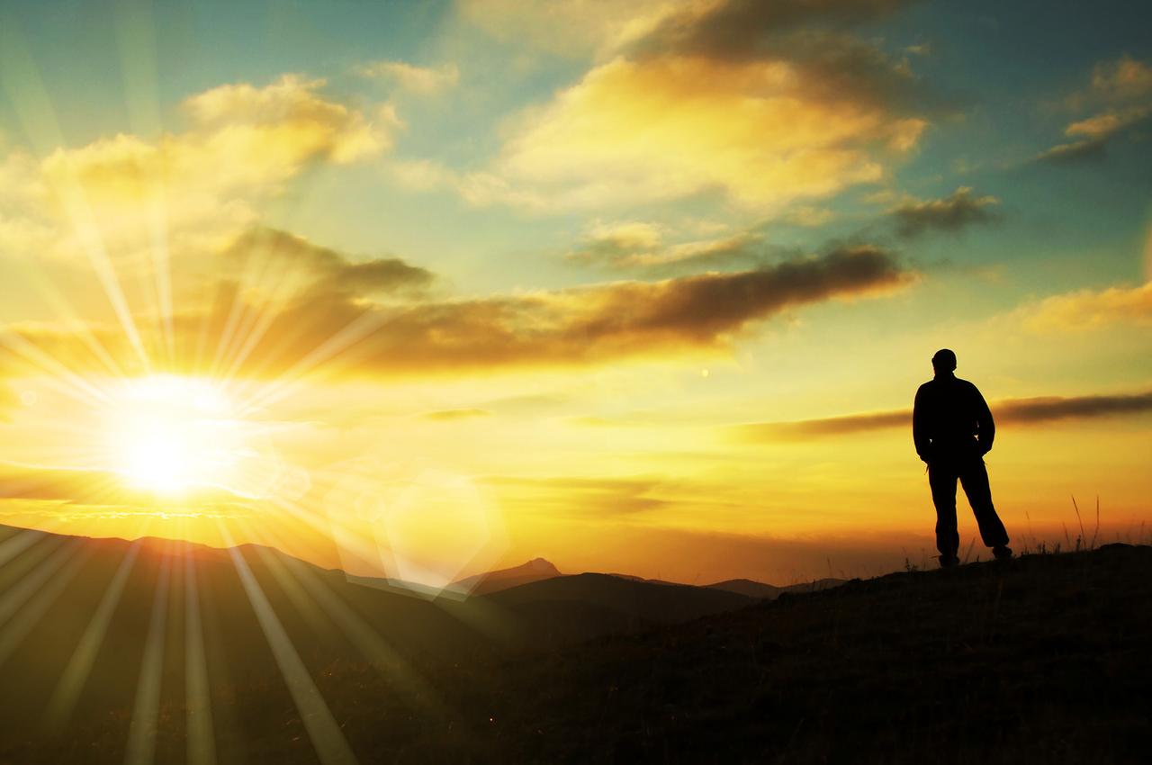 没人帮你点亮光？自己就是最强的那束光！

你有没有过觉得孤单的时候？明明身边有人