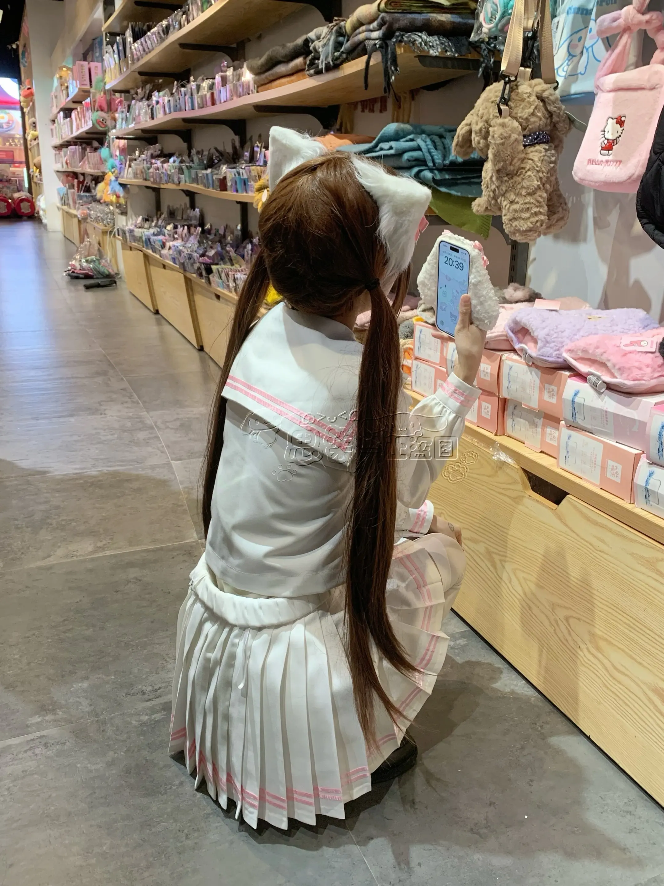 他慢慢不在是一个小孩。
