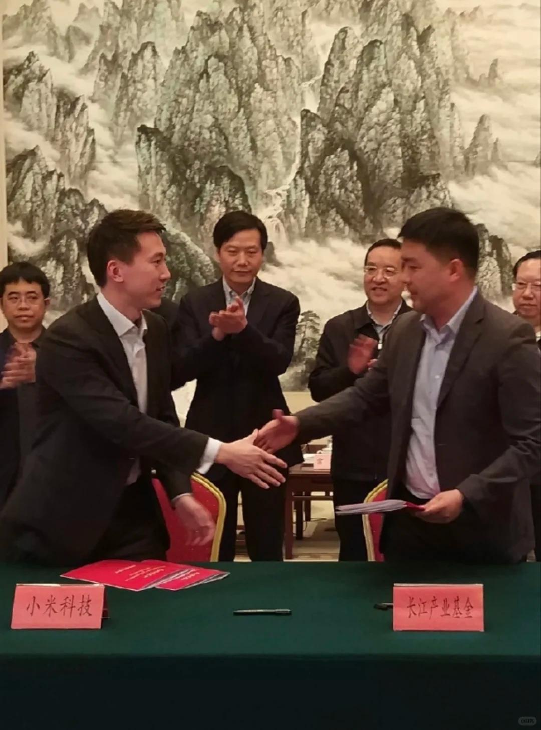 周受资，真的好员工，离职5年，还能帮前老板赚一笔？
长鑫科技登陆科创板，上市首日