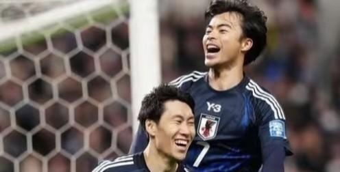 亚洲足球正在上演残酷的达尔文实验：强者被保护，弱者被圈养。
日韩前锋在欧冠淬炼脚