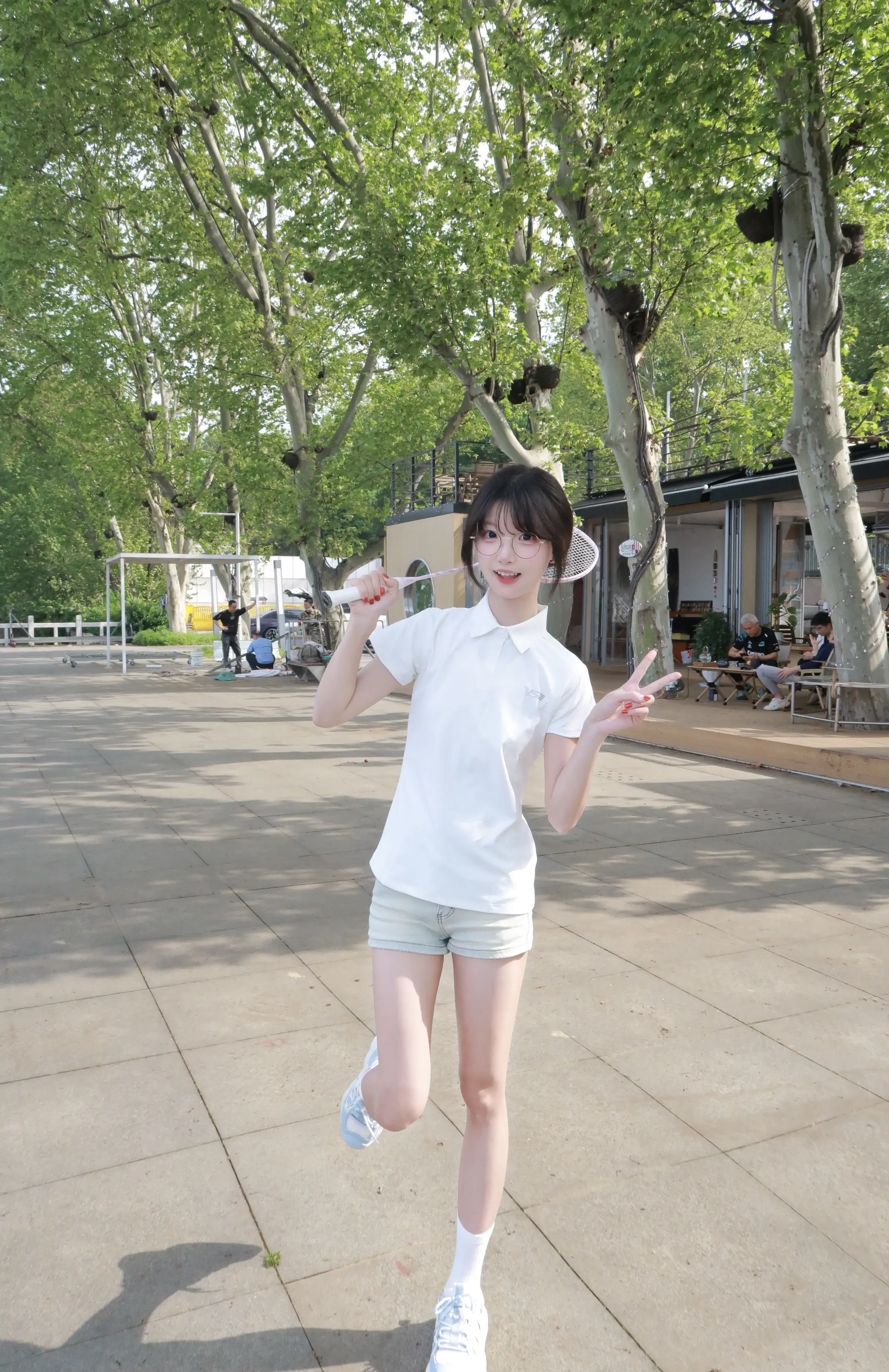 小孩姐来喽。