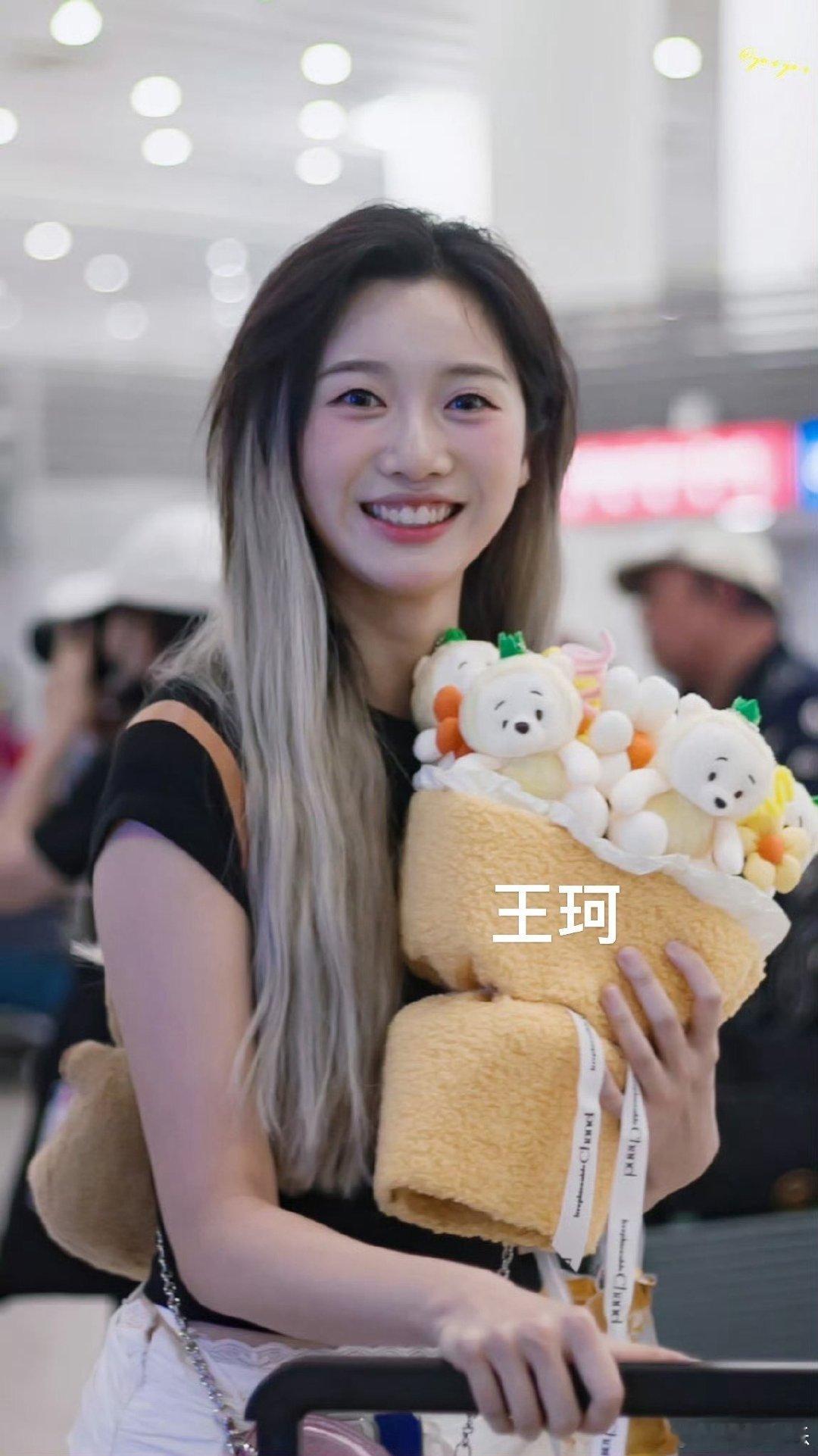 #超新星运动会5路透#这路透阵容很强大了， 好多帅哥美女啊，就喜欢看帅哥美女运动