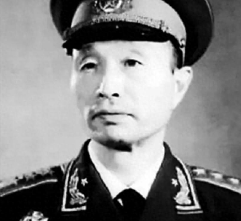 面对起义将领要求担任海军司令，张爱萍考虑让位，刘伯承为何愤怒斥责？
1948年1