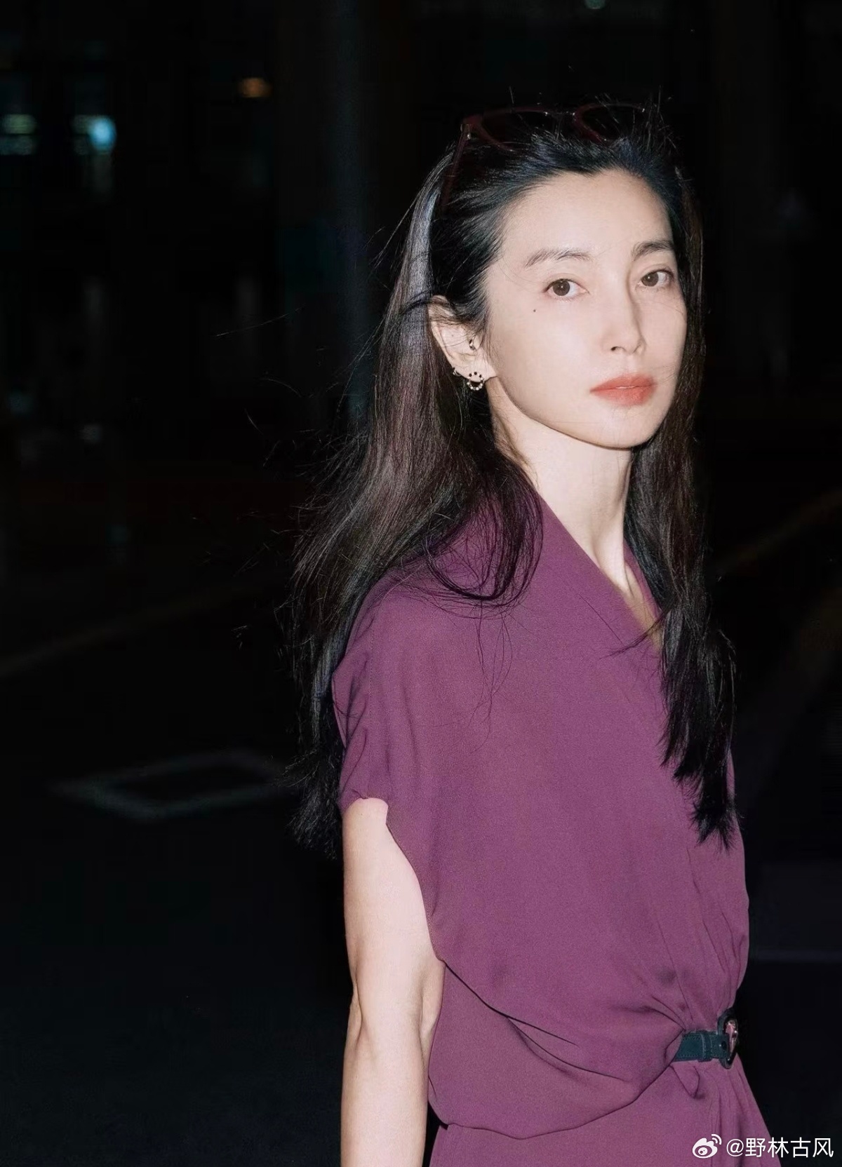 李冰冰 奔赴巴黎高定周 