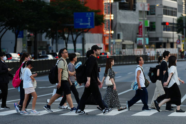 中东局势引发日本人“抢手纸”，日本政府和行业机构否认卫生纸供应不足