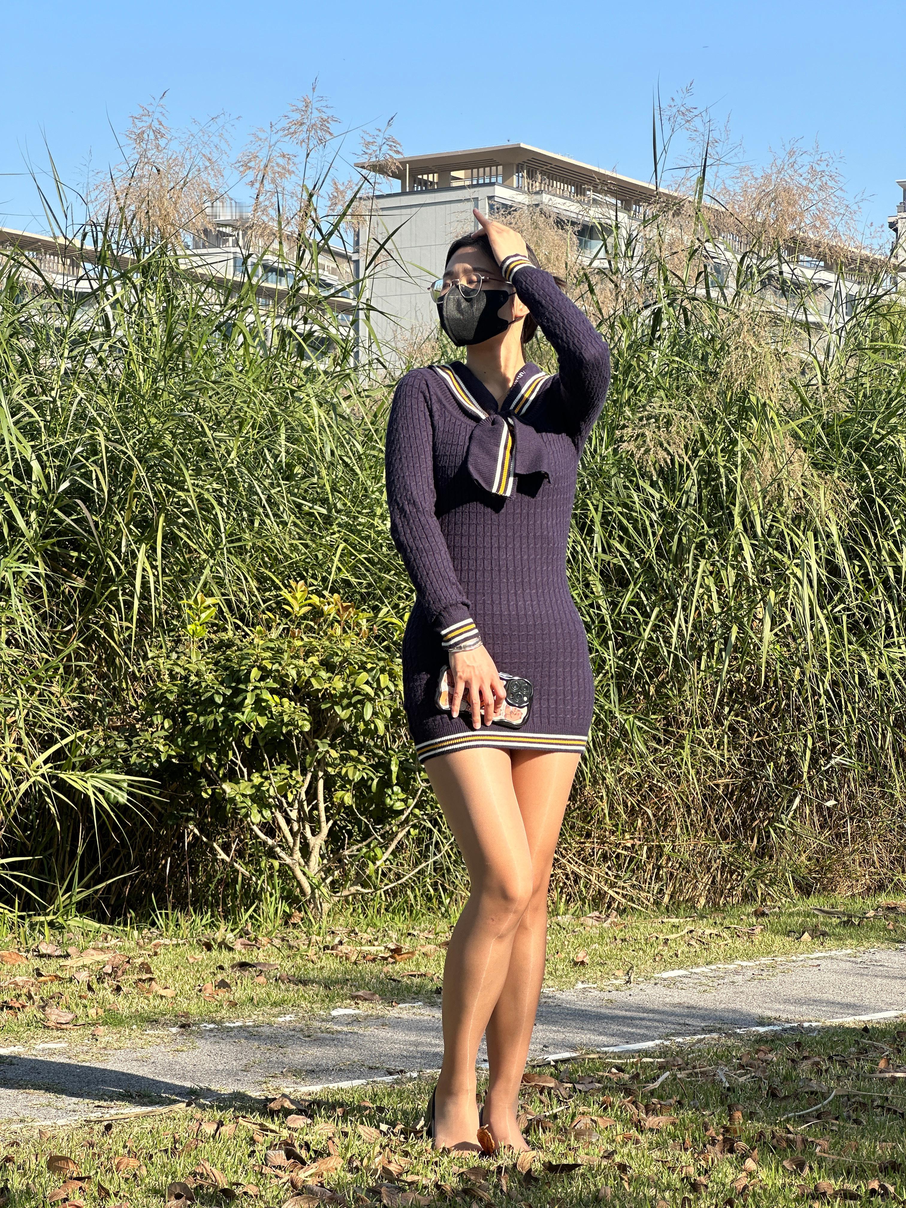 晒太阳咯 ​​​