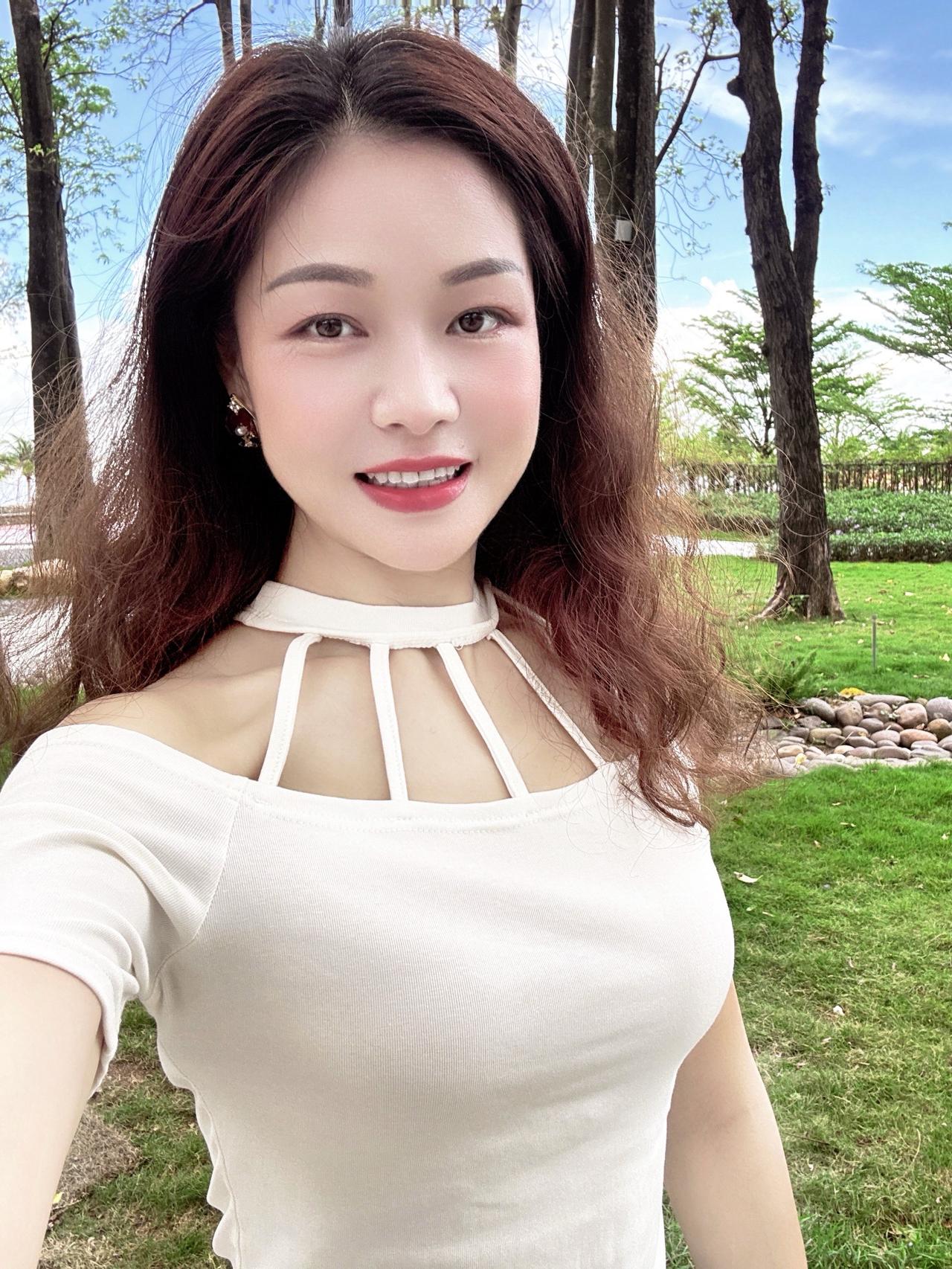 余华说：
“人是为活着本身而活着，而不是为活着之外的任何事物所活着。”所有醒悟，