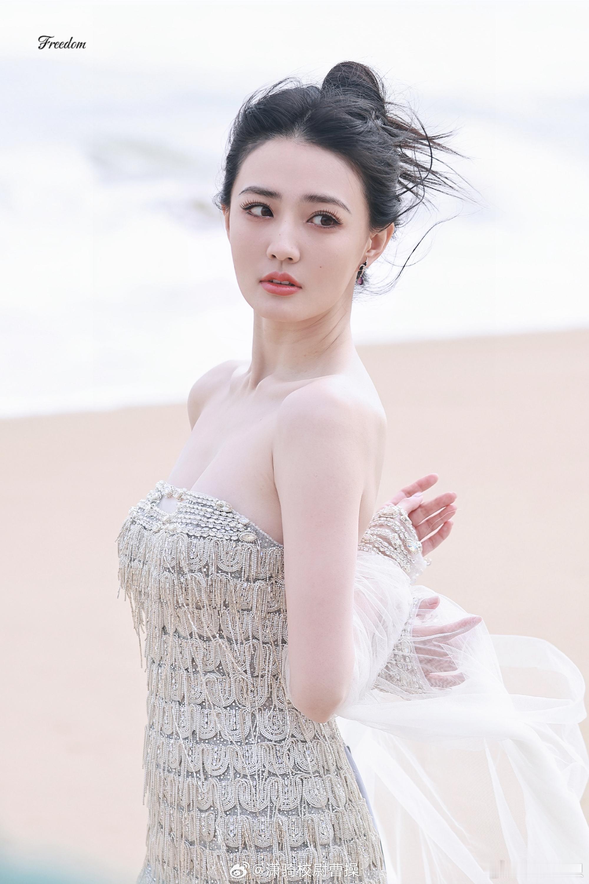 徐璐 海南岛国际电影节外拍合辑📷