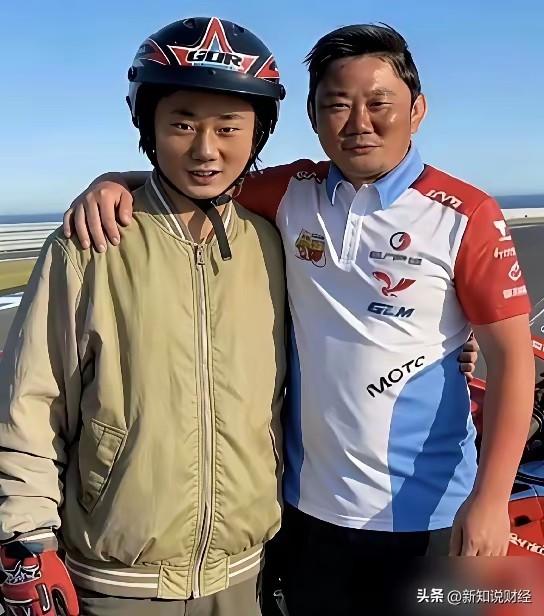 张雪的车能够在比赛中夺冠，这不仅是他个人的荣耀，也代表着他走通了一条难而正确的路