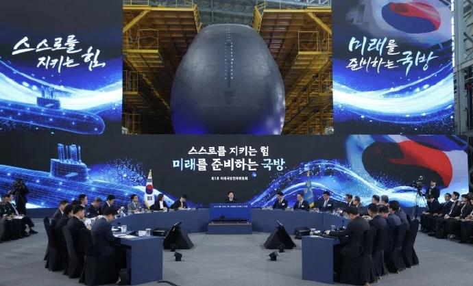 5月27日，据央视早间新闻报道，昨天，韩国官方宣布，韩国正在建造核潜艇，预计在2